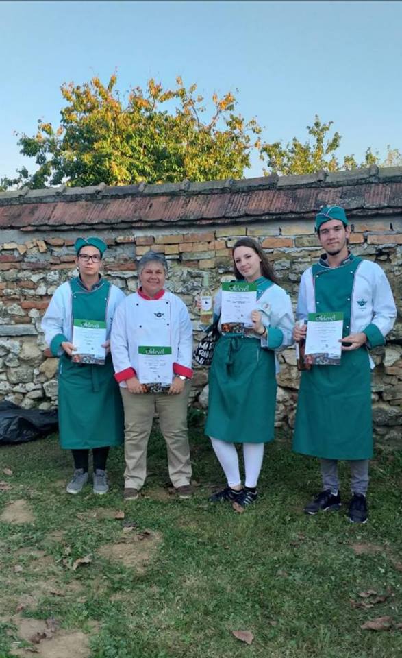 43879950 1132449516913689 634889281239777280 n