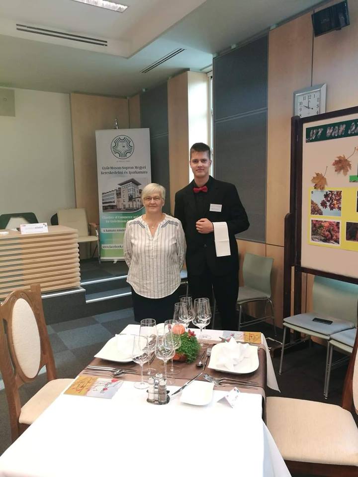 40223485 1785852601512541 4555151900781051904 n